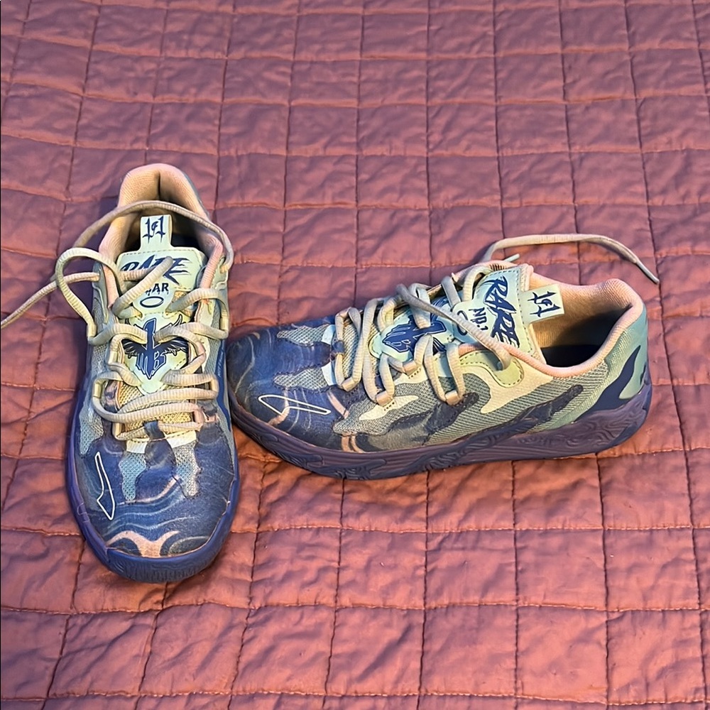 Puma Melo Boys Blue and Green Shoes Size: 3.5